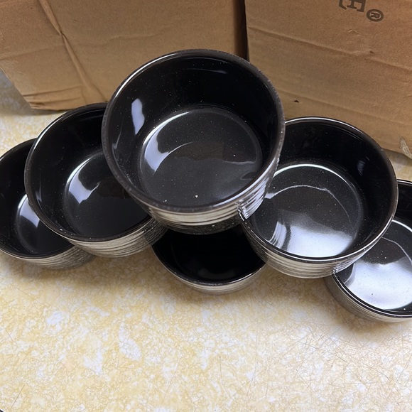 NWT (still in shipment box)Dessert bowls / Ramekins   Set of 6. Smokey grey - Picture 2 of 3